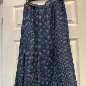 NWOT GAP Ladies Navy Fully lined Skirt Size 0
